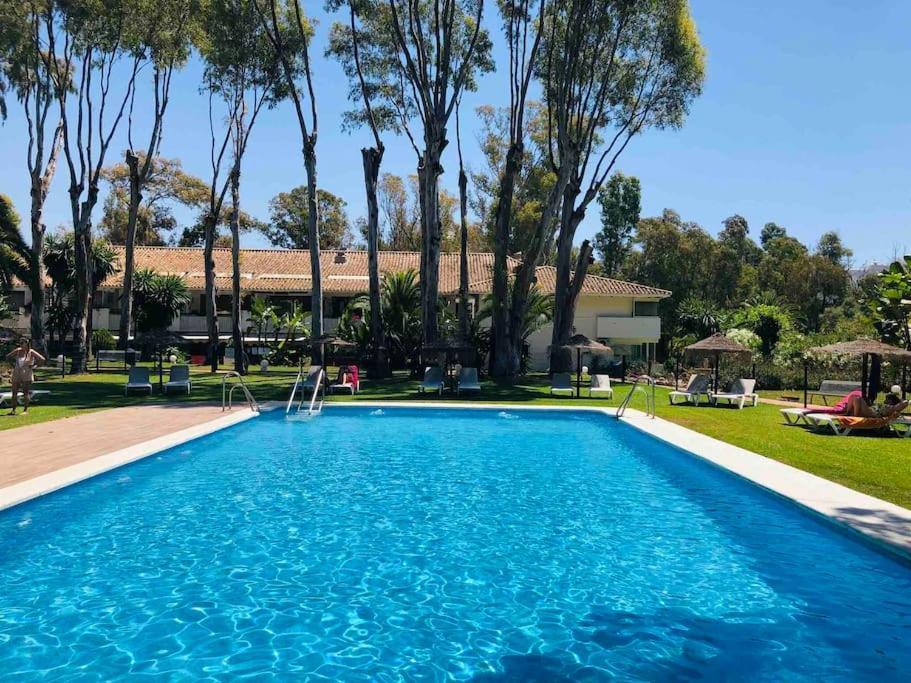 Puerto Banus Eddie Suite Marbella Exterior foto